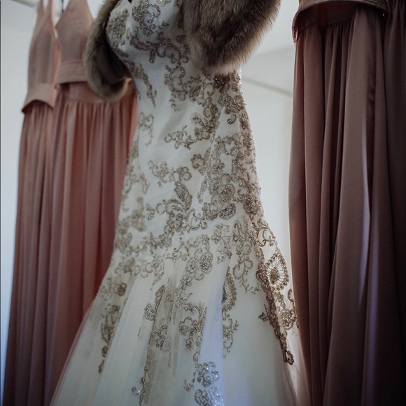 Allure Bridals Dresses & Skirts - Allure Bridals 9300 wedding dress in ivory/silver